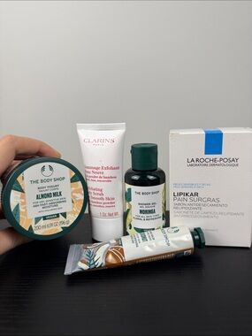 The Body Shop Almond Milk Set and Clarins Scrub with La Roche-Posay Gift